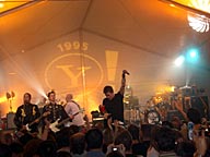 Sugar Ray rocking out at Yahoo!